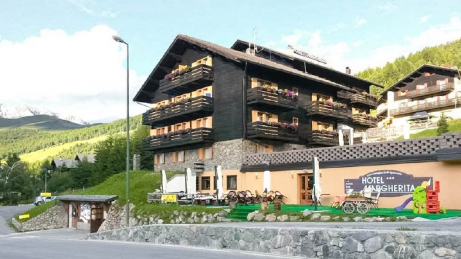 https://www.valtellinaok.com/Foto/Ristoranti/86/ristorante la stua livigno.jpg